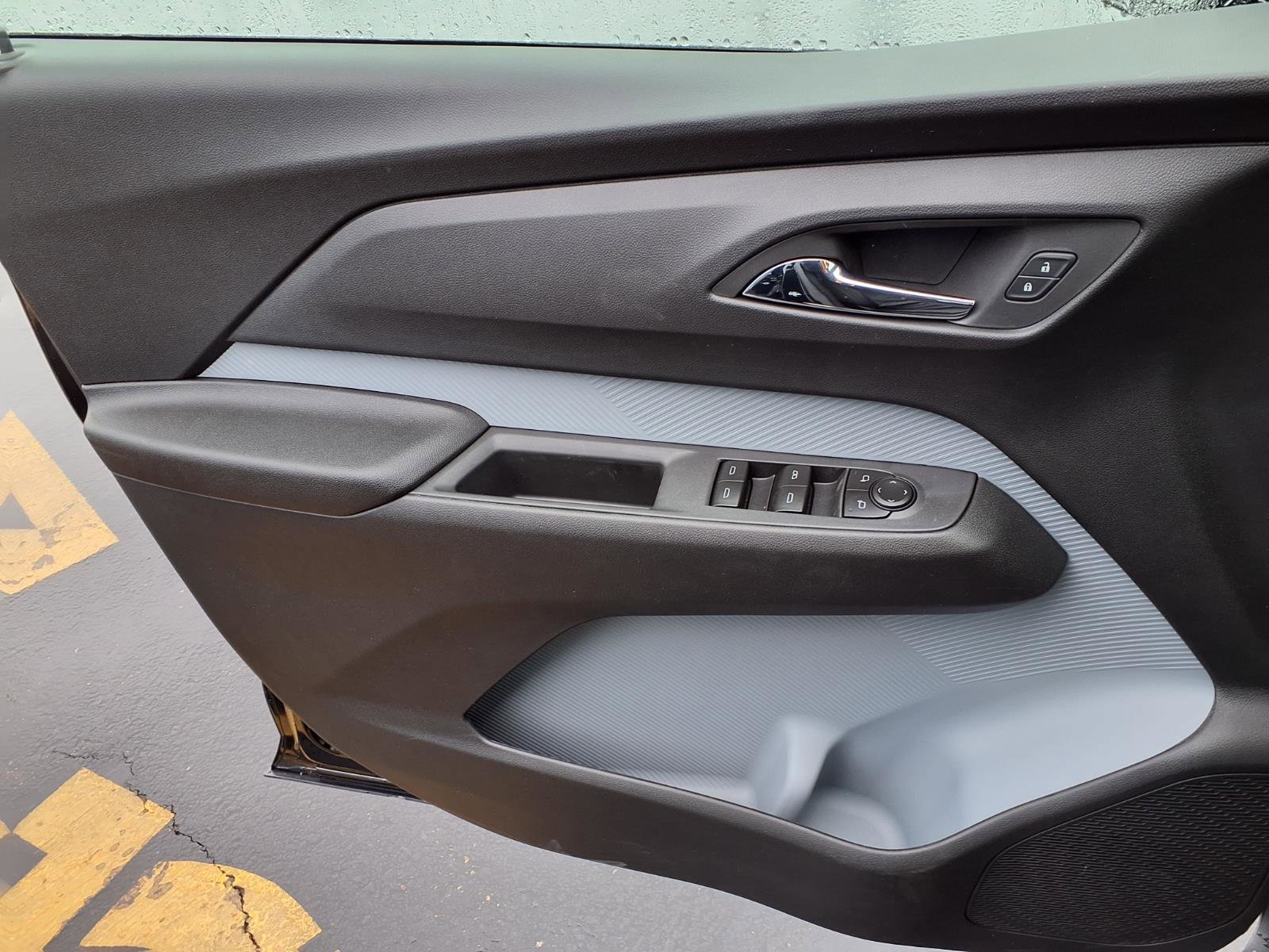 New 2027 Chevrolet Bolt LT w/ Comfort Package image 16