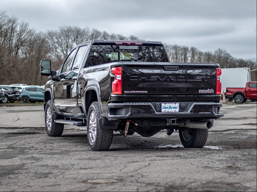 Used 2024 Chevrolet Silverado 2500 High Country w/ Z71 Off-Road Package AWD/4WD image 5