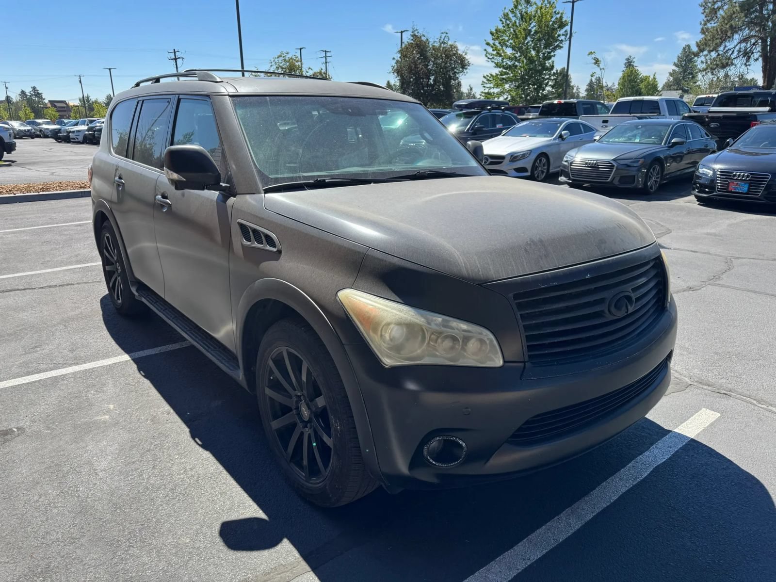 Used 2012 INFINITI QX56 4WD w/ Theater Pkg image 4