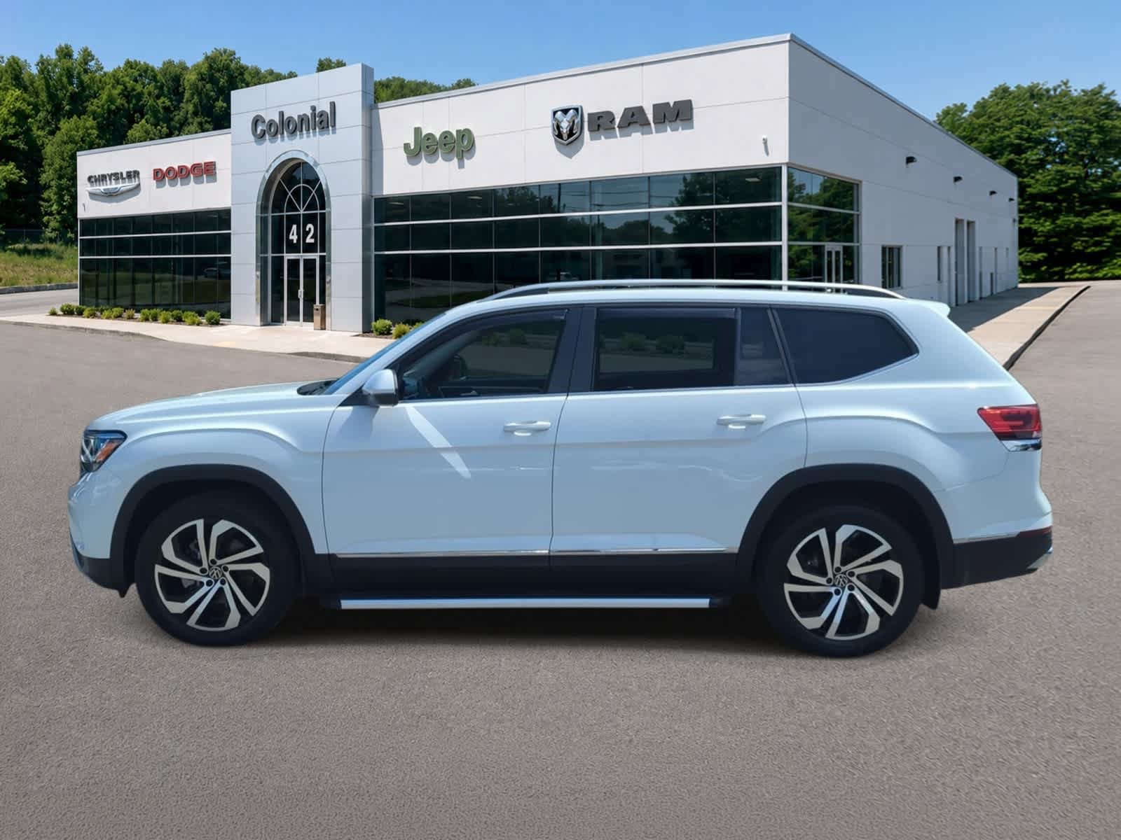 Used 2022 Volkswagen Atlas SEL AWD/4WD image 3
