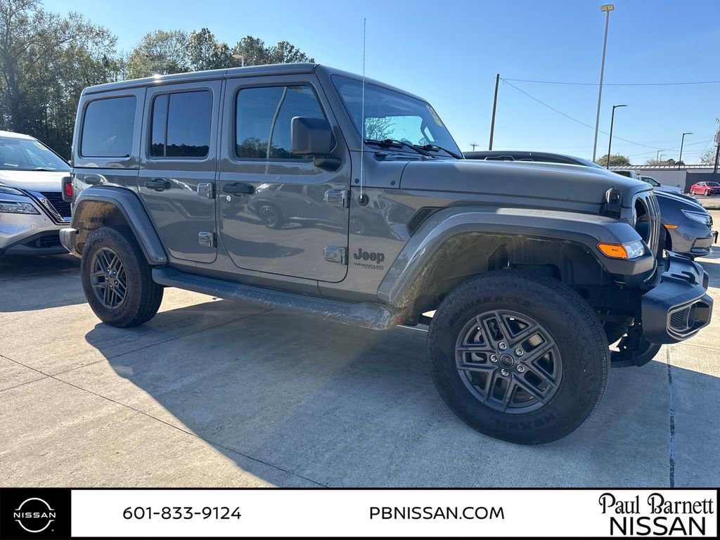 Used 2020 Jeep Wrangler Unlimited Sahara image 5