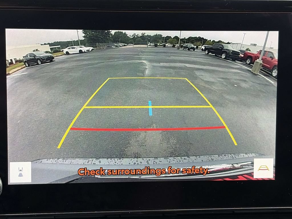Used 2024 Toyota RAV4 SE AWD/4WD image 28
