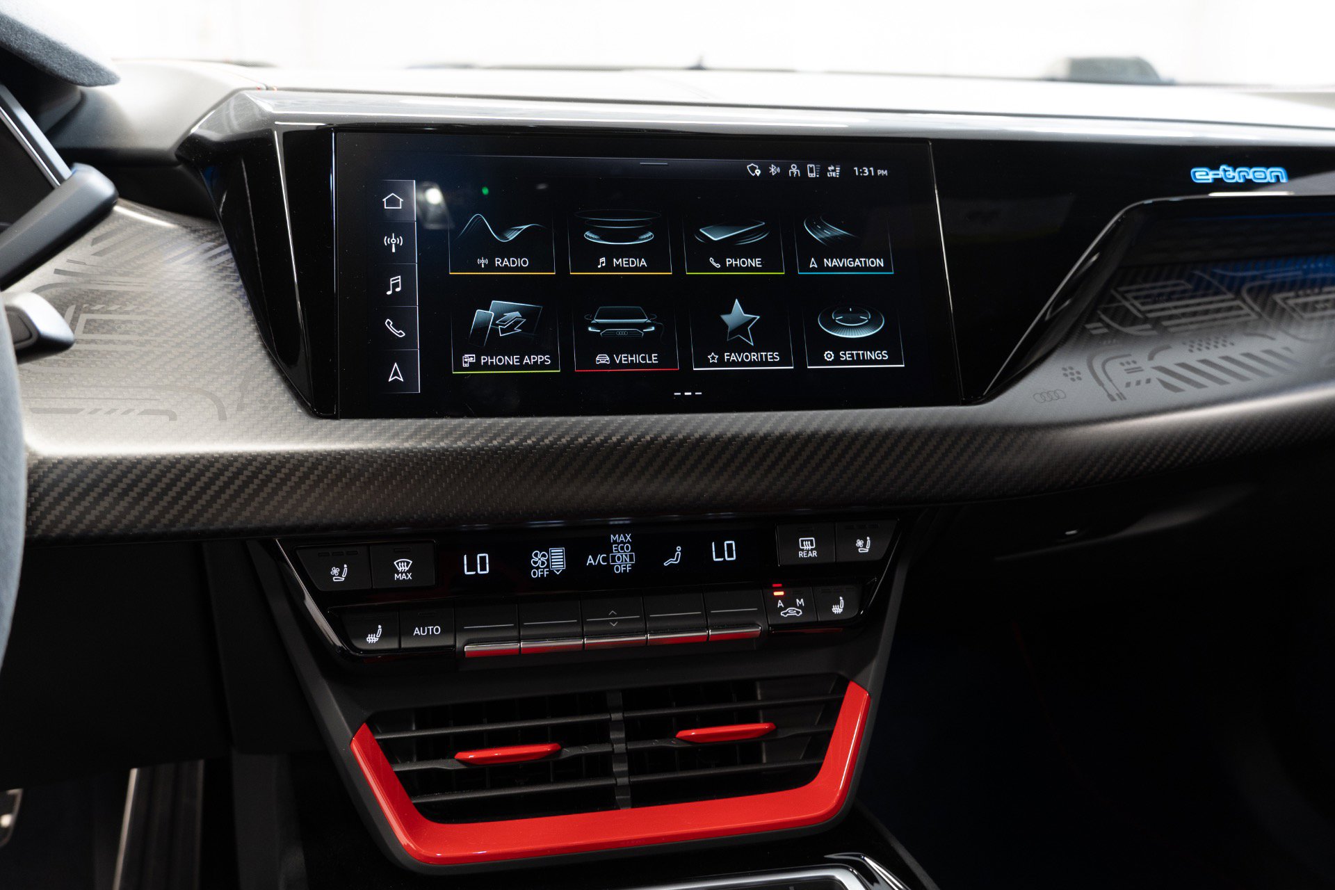 Used 2023 Audi RS e-tron GT image 28