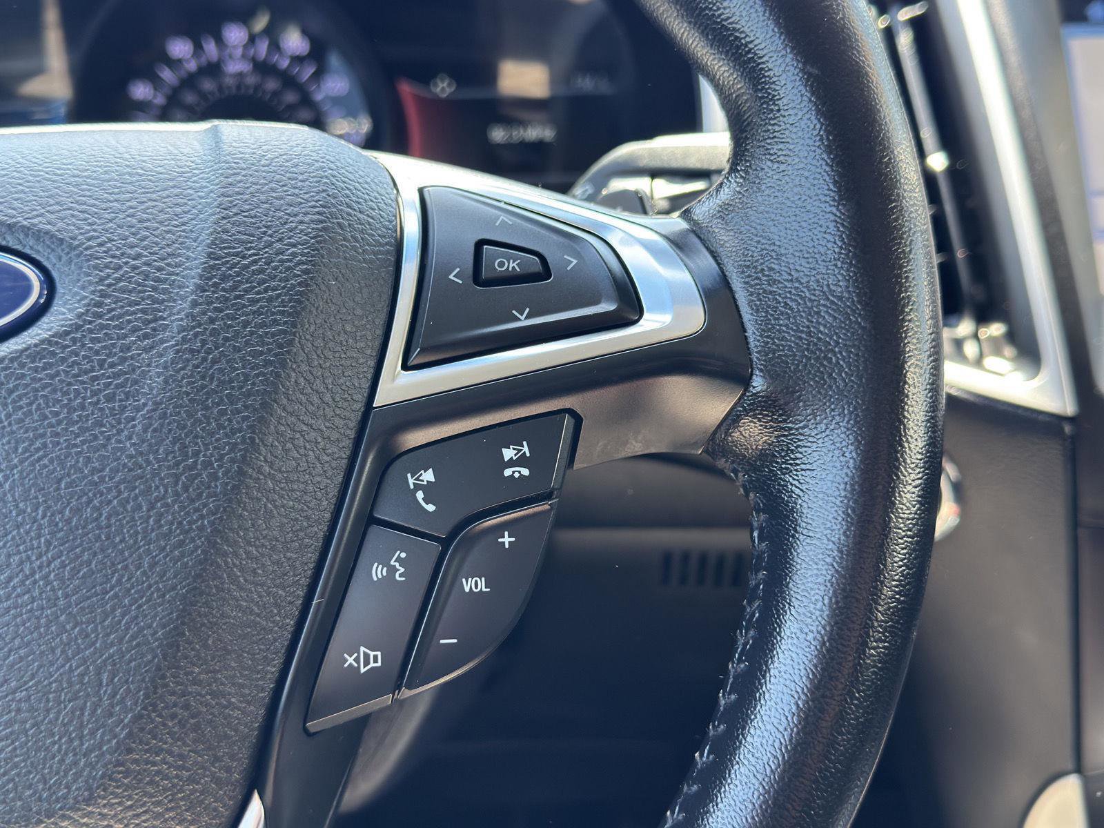 Used 2019 Ford Edge SEL w/ Equipment Group 201A AWD/4WD image 21