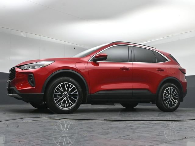 Used 2025 Ford Escape SE image 41