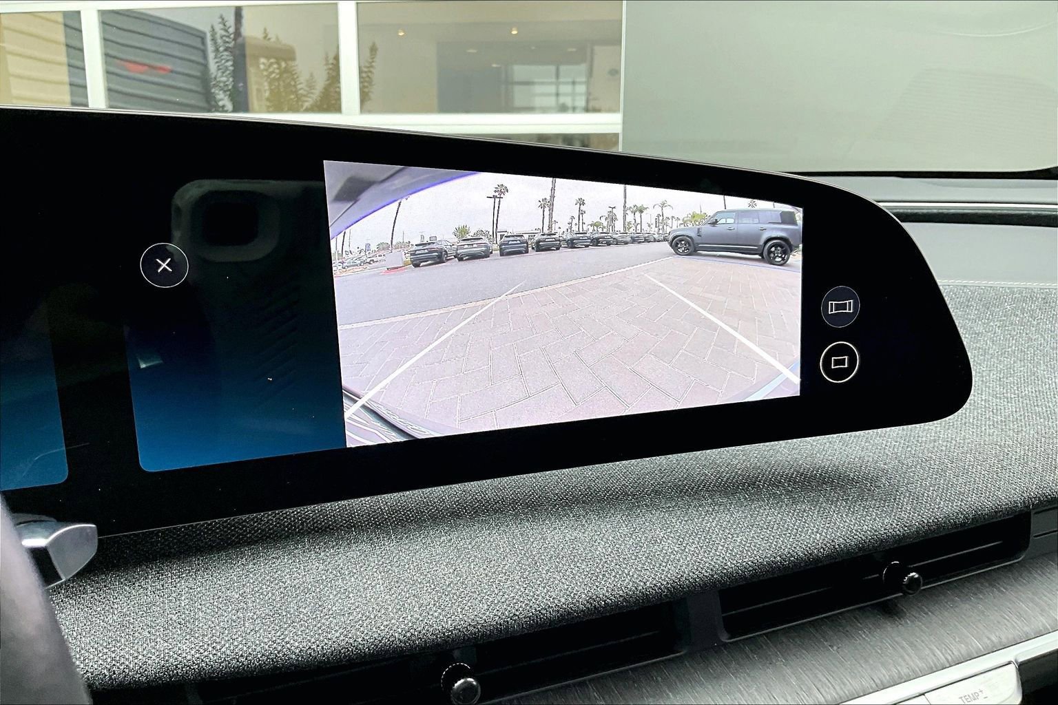 Used 2025 Lucid Air Pure RWD image 21