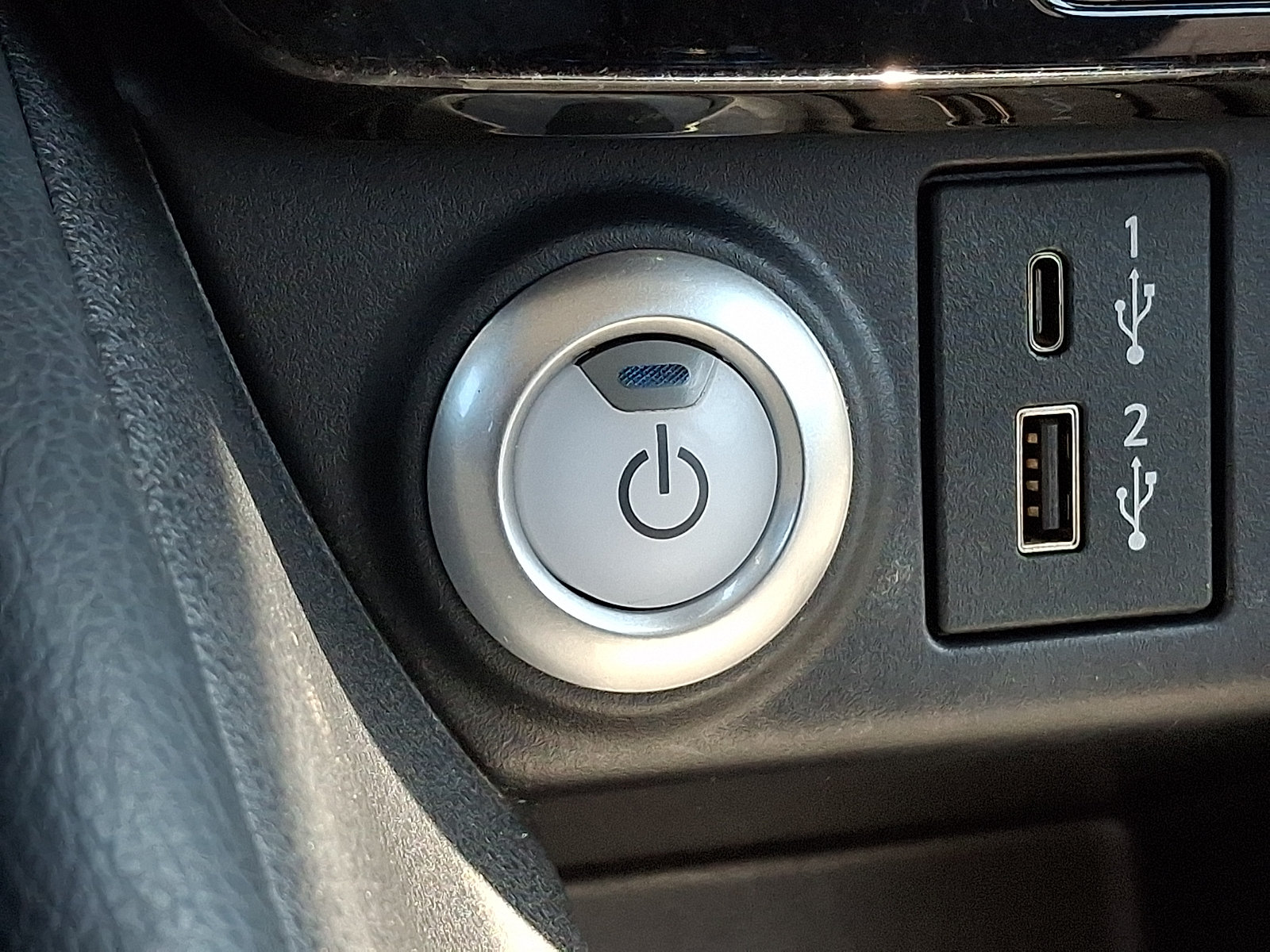 Certified 2021 Nissan Leaf SV FWD image 23