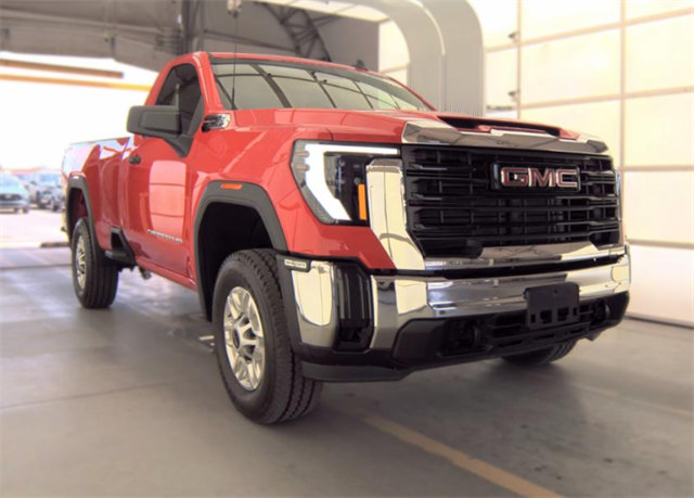 Used 2026 GMC Sierra 2500 Pro w/ Convenience Package AWD/4WD image 4