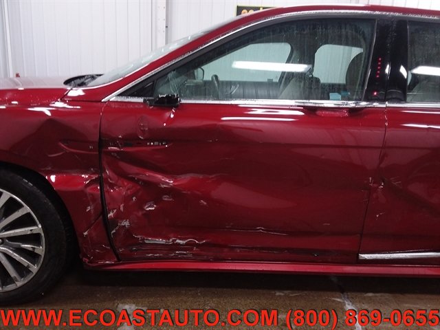 Used 2017 Lincoln Continental Select FWD image 16