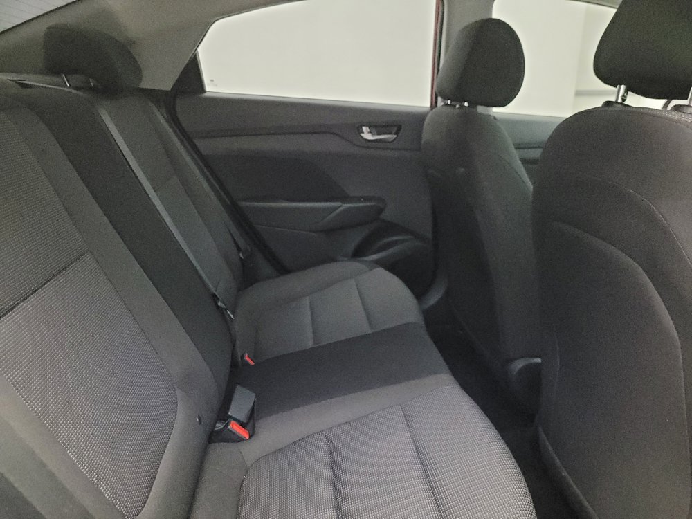 Used 2021 Hyundai Accent SE image 19