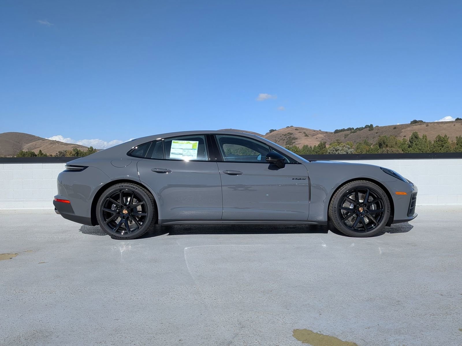 New 2026 Porsche Panamera 4 image 8