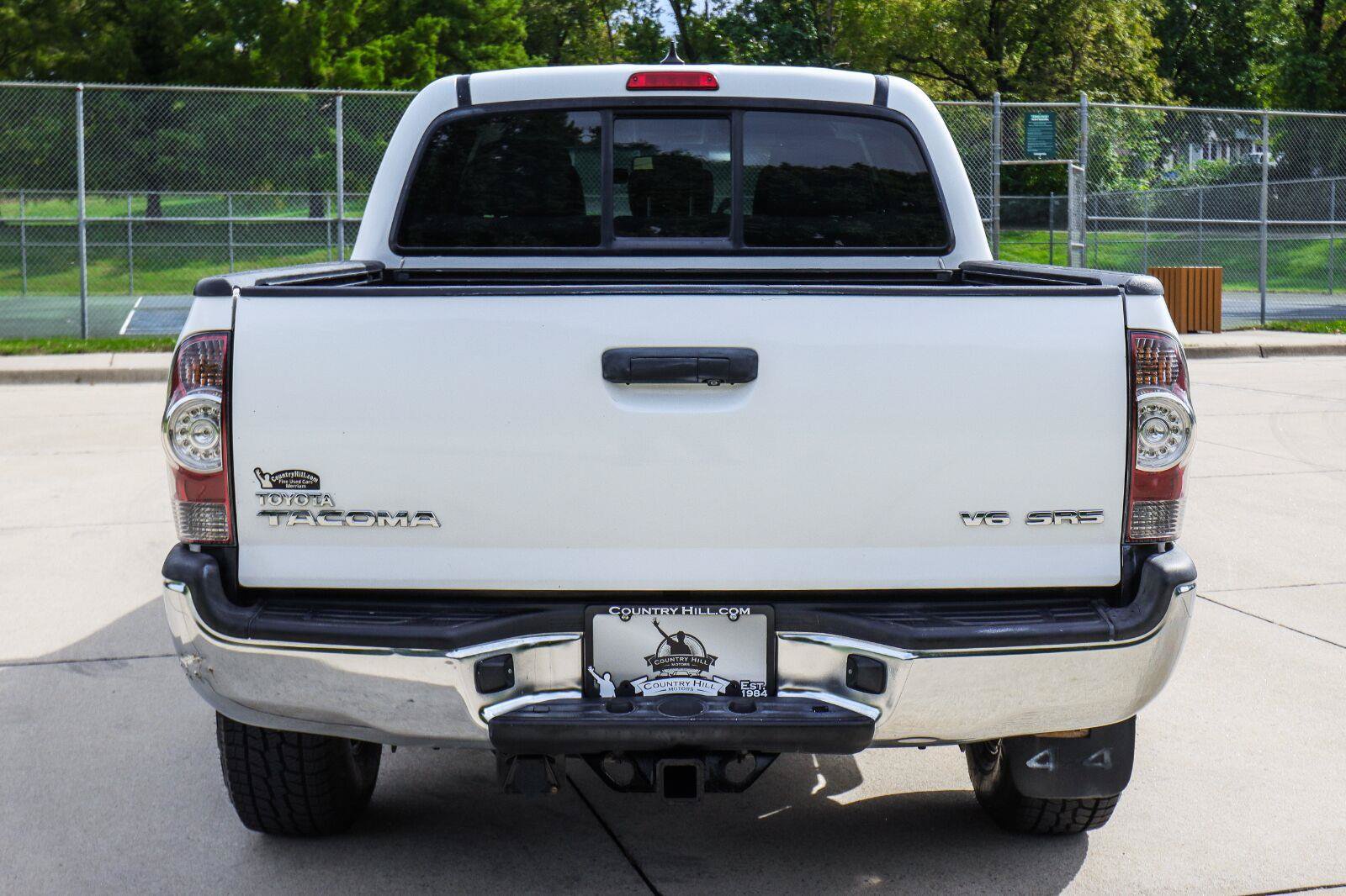 Used 2015 Toyota Tacoma 4x4 Double Cab w/ SR5 Package image 14