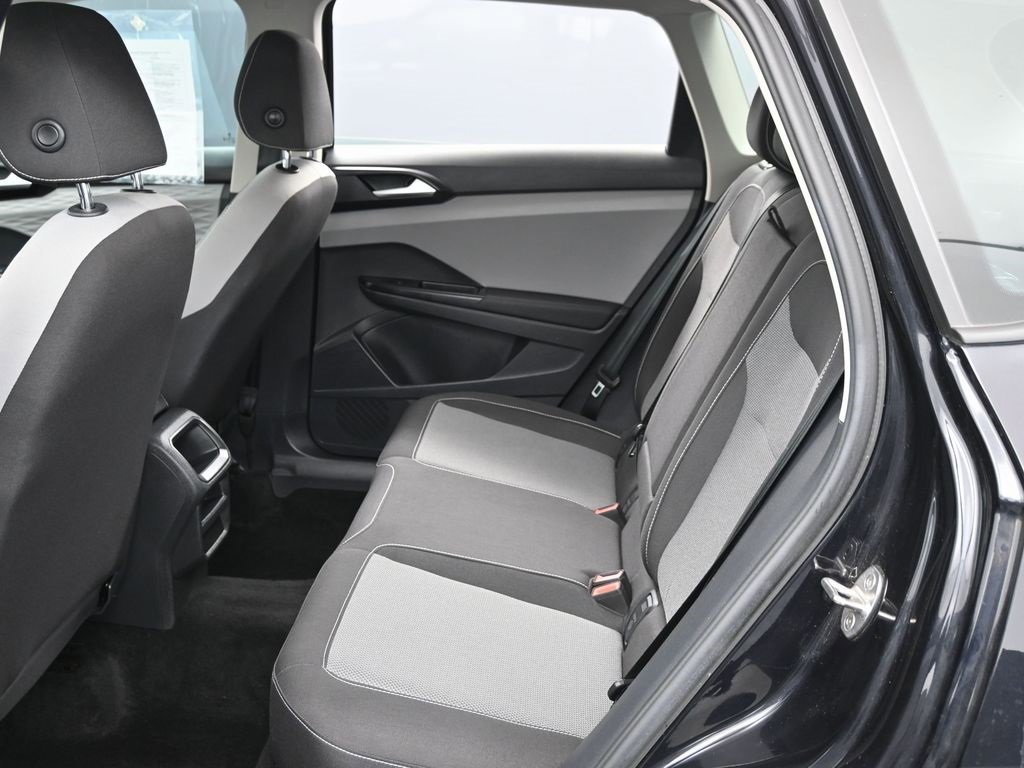 Used 2023 Volkswagen Taos S image 30