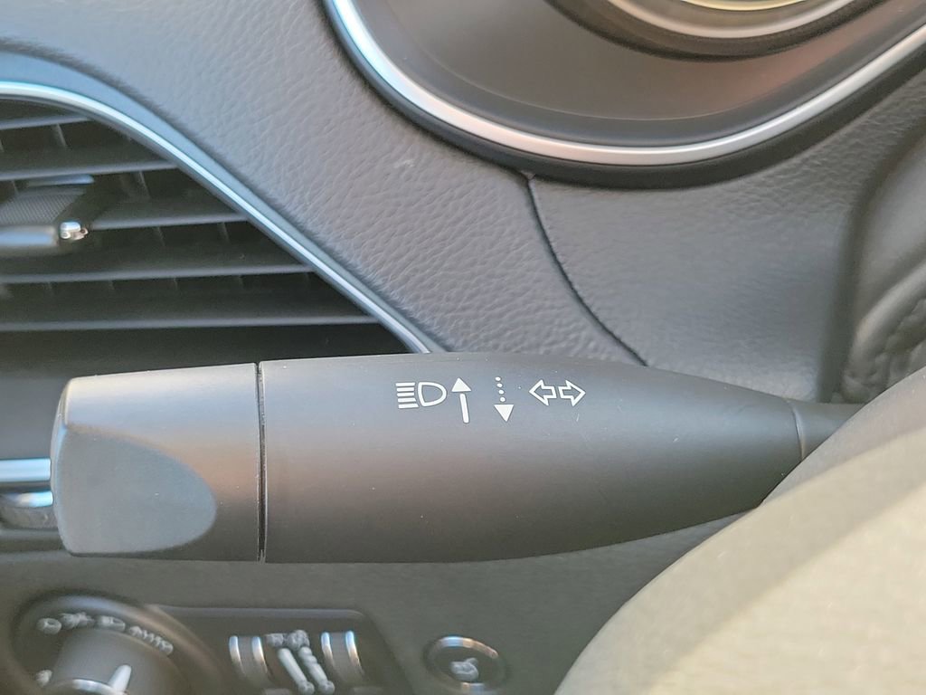 Used 2022 Jeep Cherokee Trailhawk w/ Technology Group B image 15