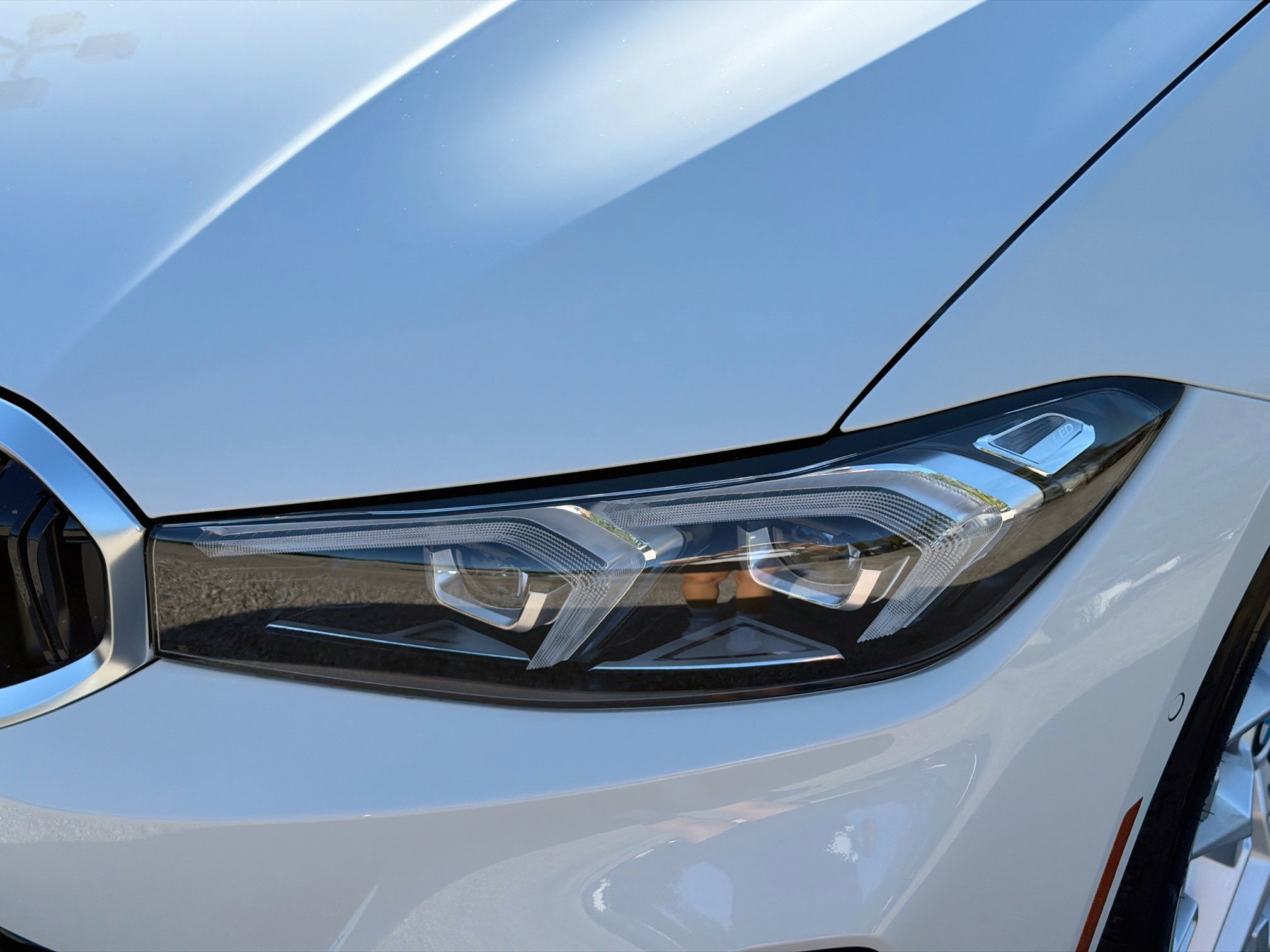 New 2026 BMW 330i Sedan w/ Premium Package RWD image 9