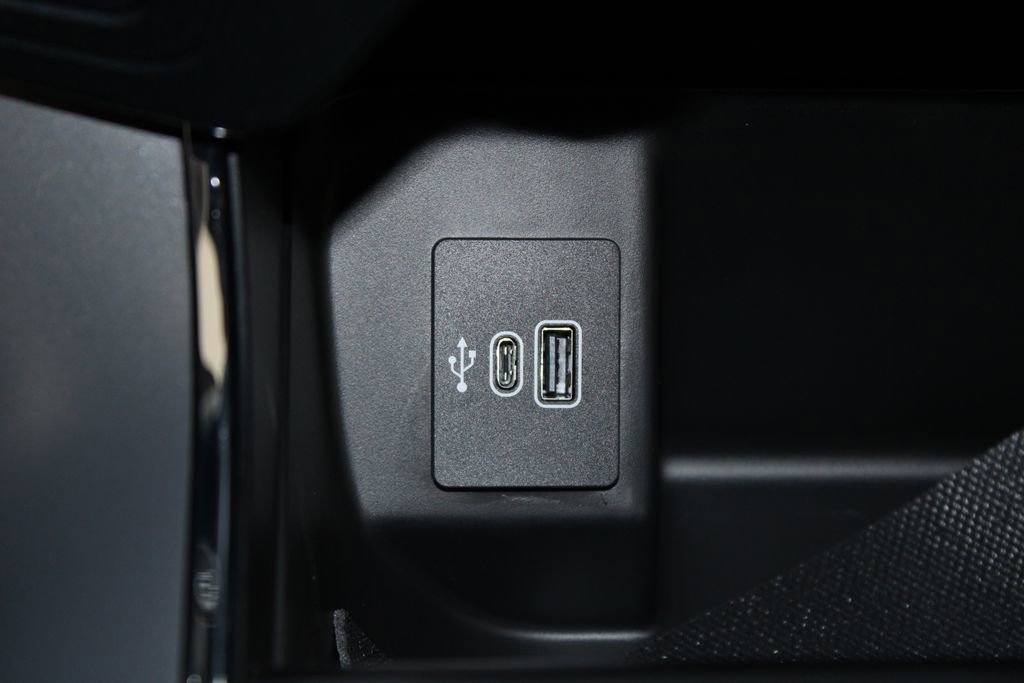 New 2026 Ford F150 XLT w/ Equipment Group 302A MID image 44