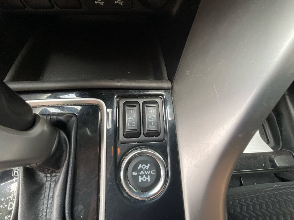 Used 2022 Mitsubishi Eclipse Cross LE AWD/4WD image 30