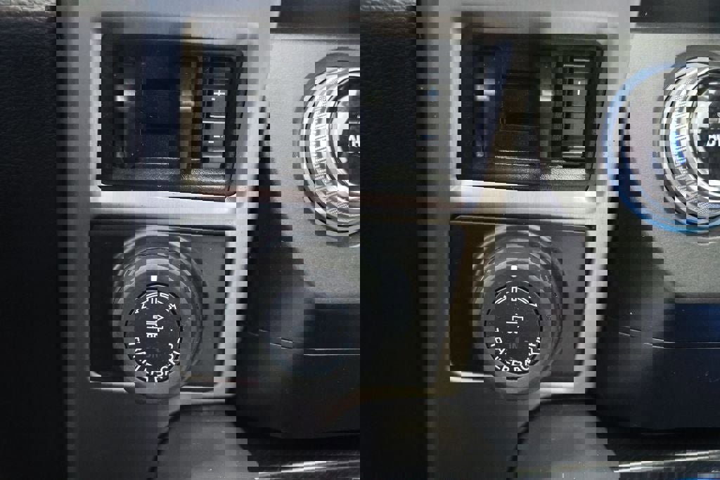 Used 2021 Ford F450 Platinum w/ FX4 Off-Road Package image 35