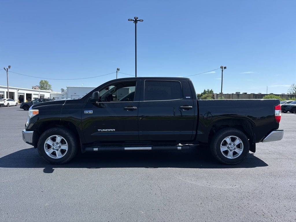 Used 2017 Toyota Tundra SR5 w/ SR5 Upgrade Package AWD/4WD image 4