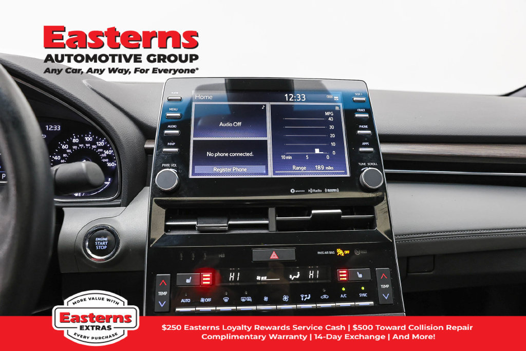 Used 2022 Toyota Avalon XLE w/ Moonroof Package FWD image 13