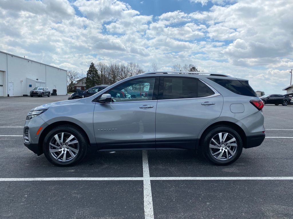 Used 2023 Chevrolet Equinox Premier image 4