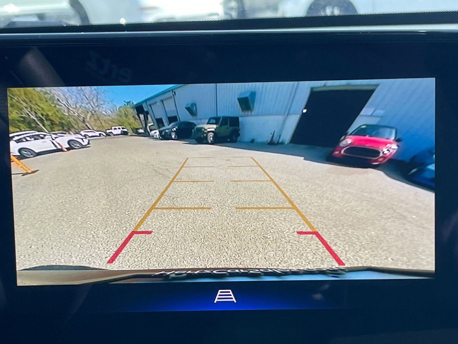 Used 2025 Chevrolet Trax LT image 22