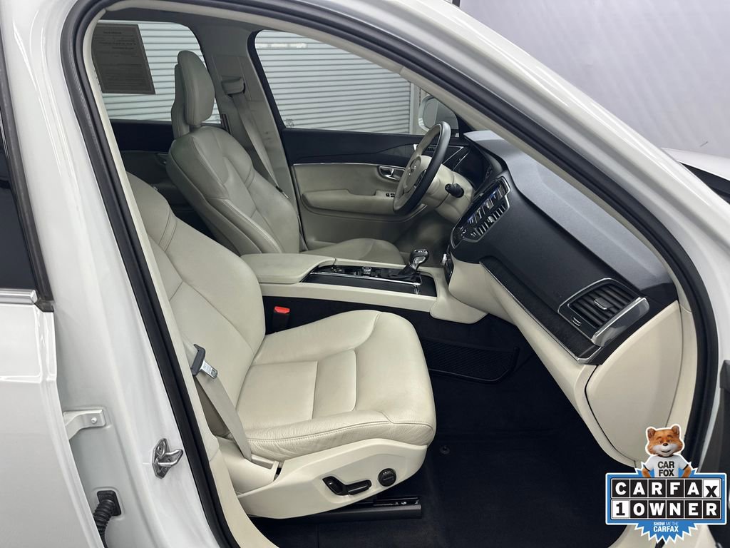 Used 2020 Volvo XC90 T6 Momentum w/ Protection Package Premier AWD/4WD image 15