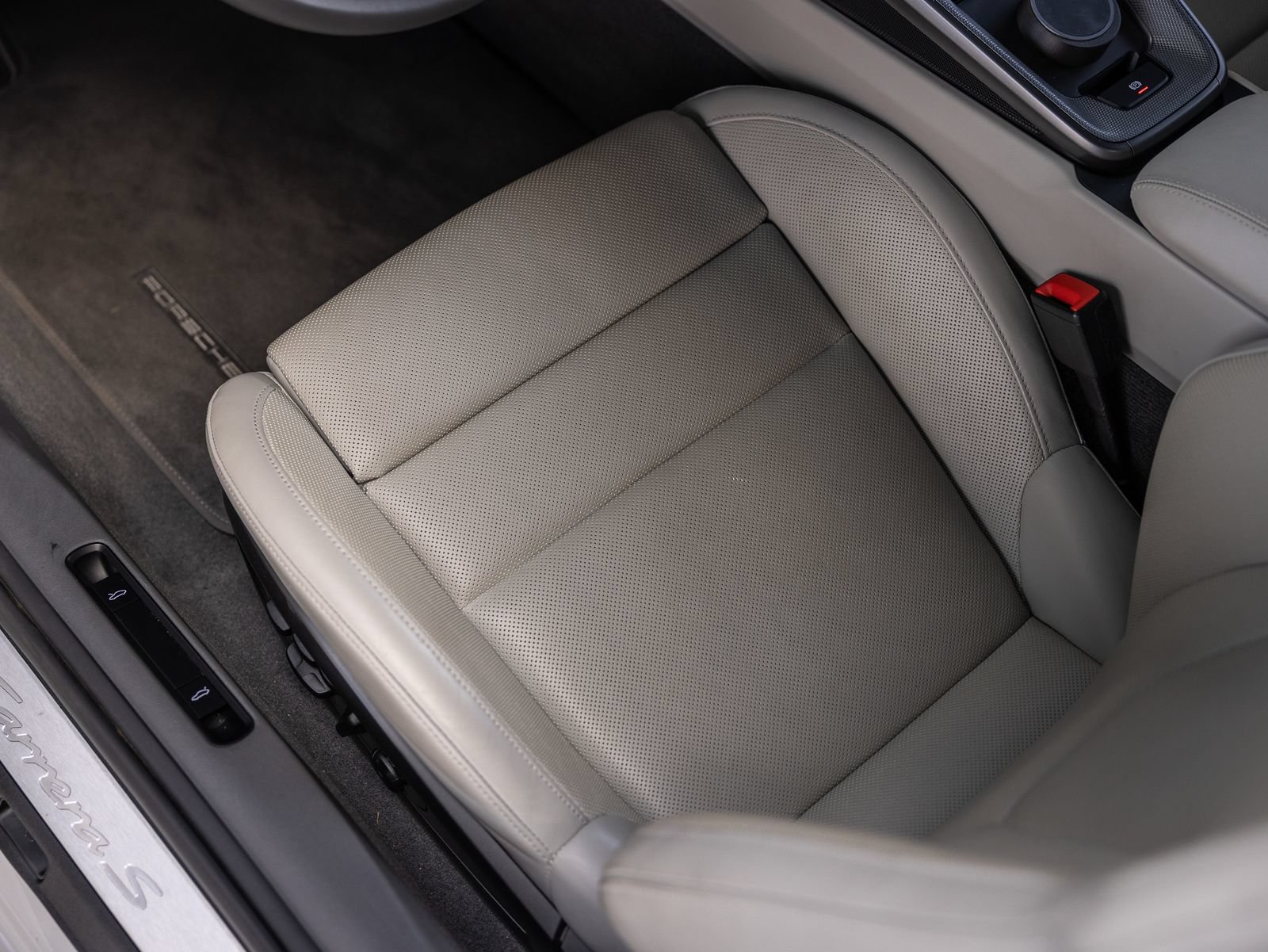 Certified 2022 Porsche 911 Carrera S RWD image 28