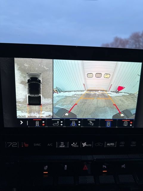 Used 2024 GMC Hummer EV 2X w/ LPO, Illumination Package image 25