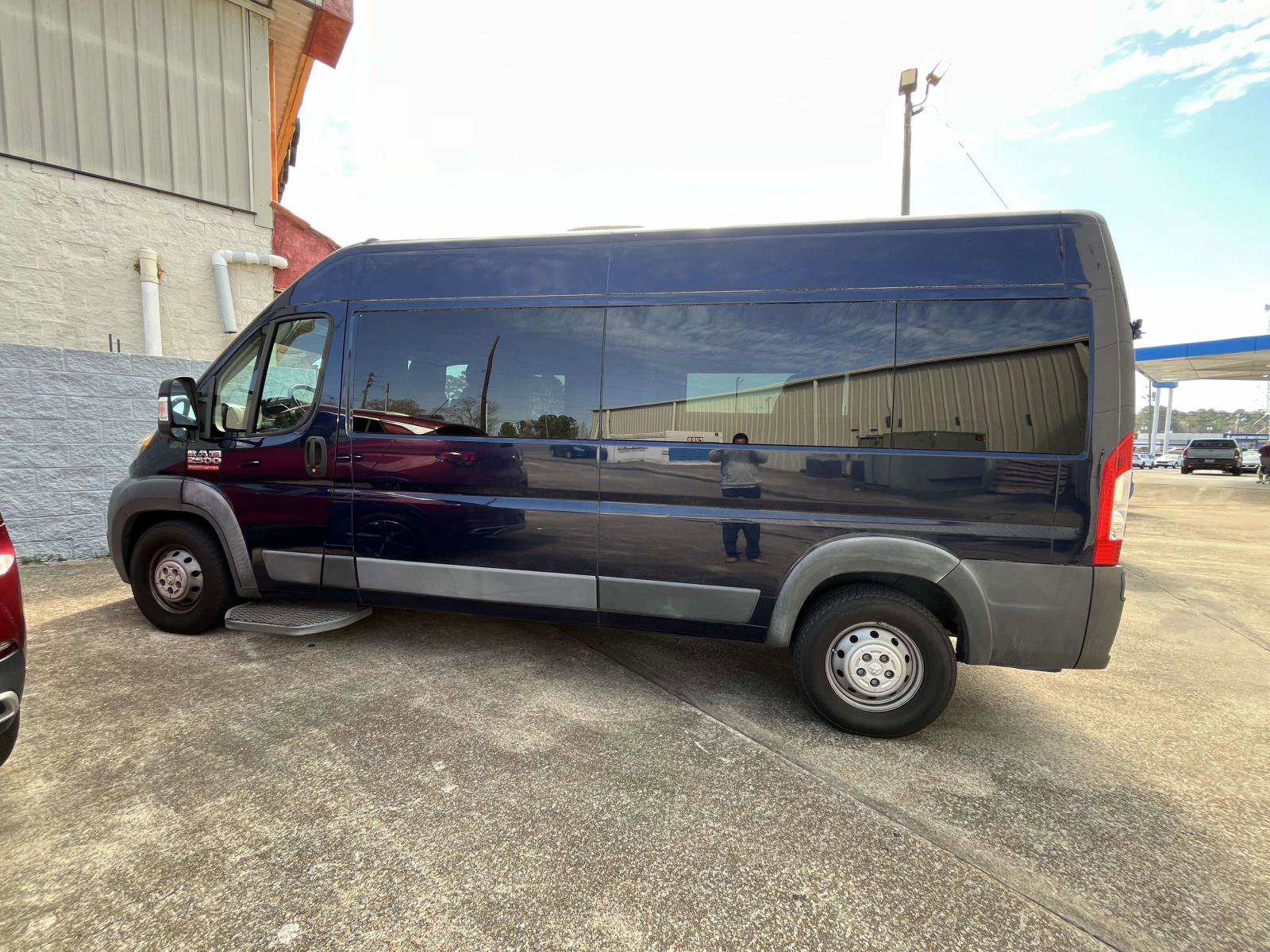 Used 2015 RAM ProMaster 2500 w/ Interior Convenience Group image 2