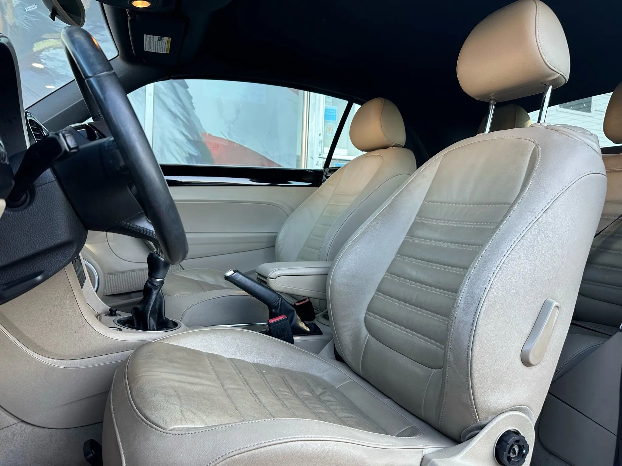 Used 2013 Volkswagen Beetle 2.0T image 10