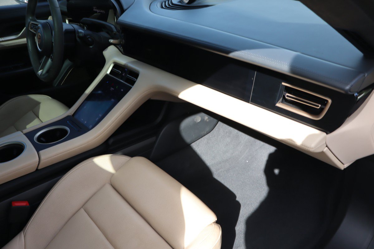 Used 2022 Porsche Taycan Turbo S AWD/4WD image 20