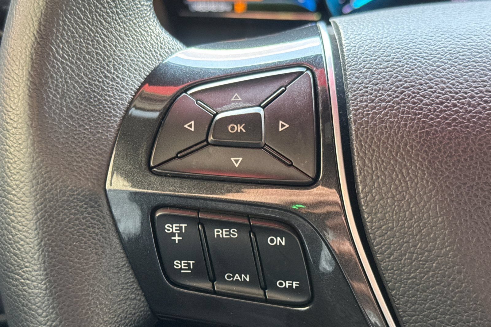 Used 2019 Ford Explorer Limited FWD image 32