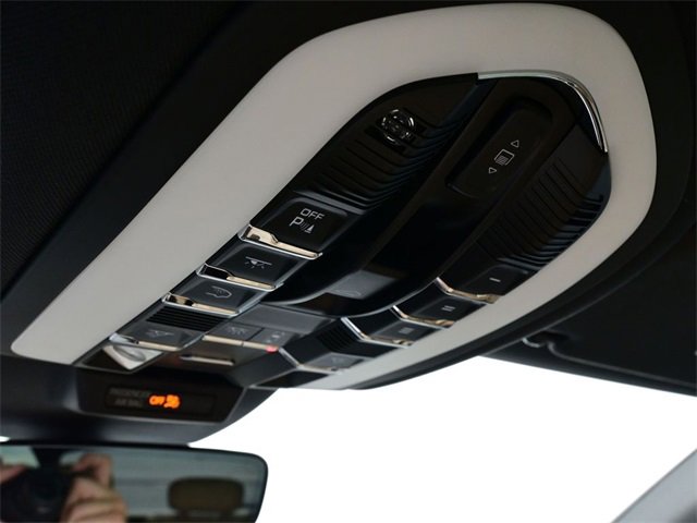 Certified 2023 Porsche Macan S image 15
