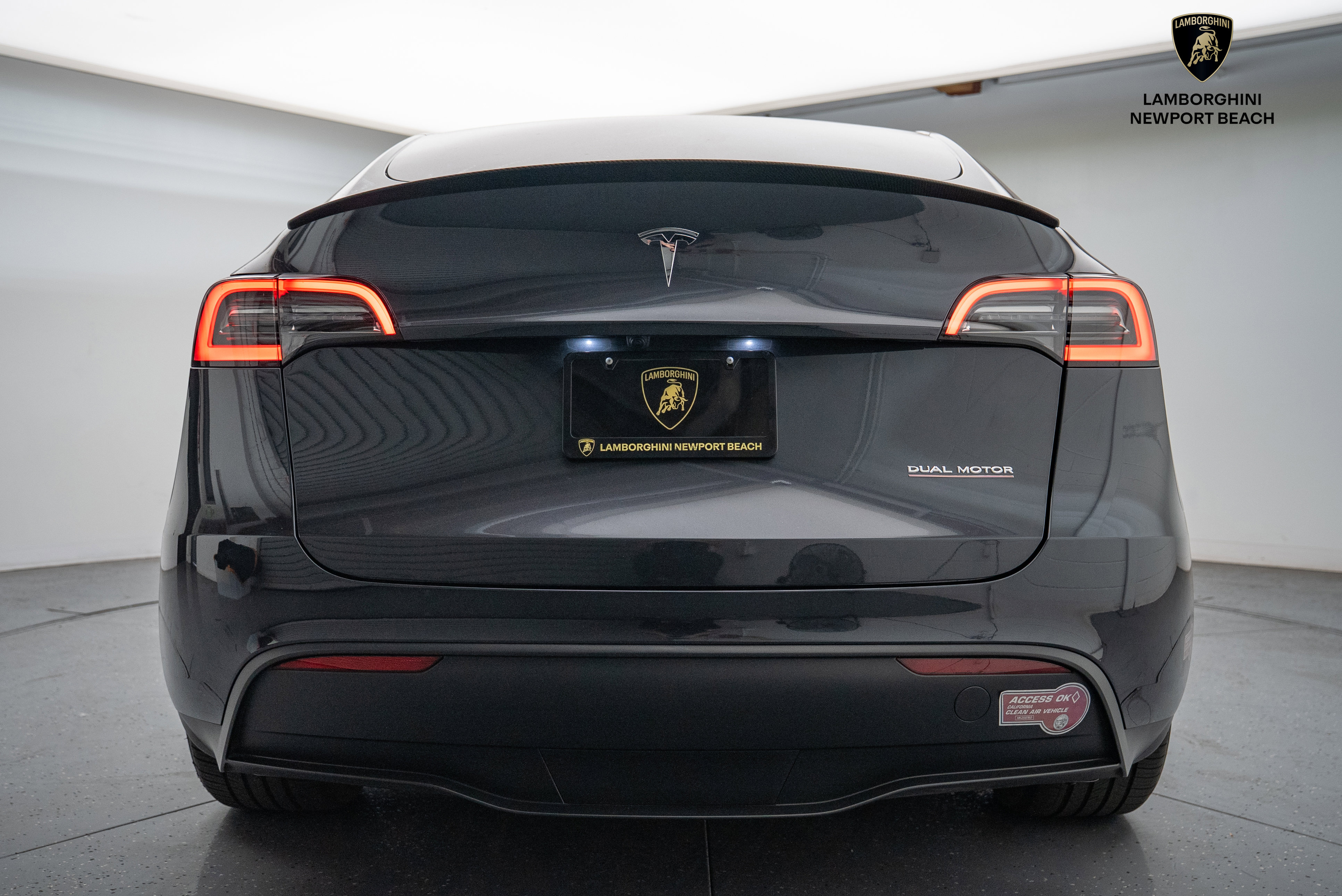 Used 2024 Tesla Model Y Performance image 13