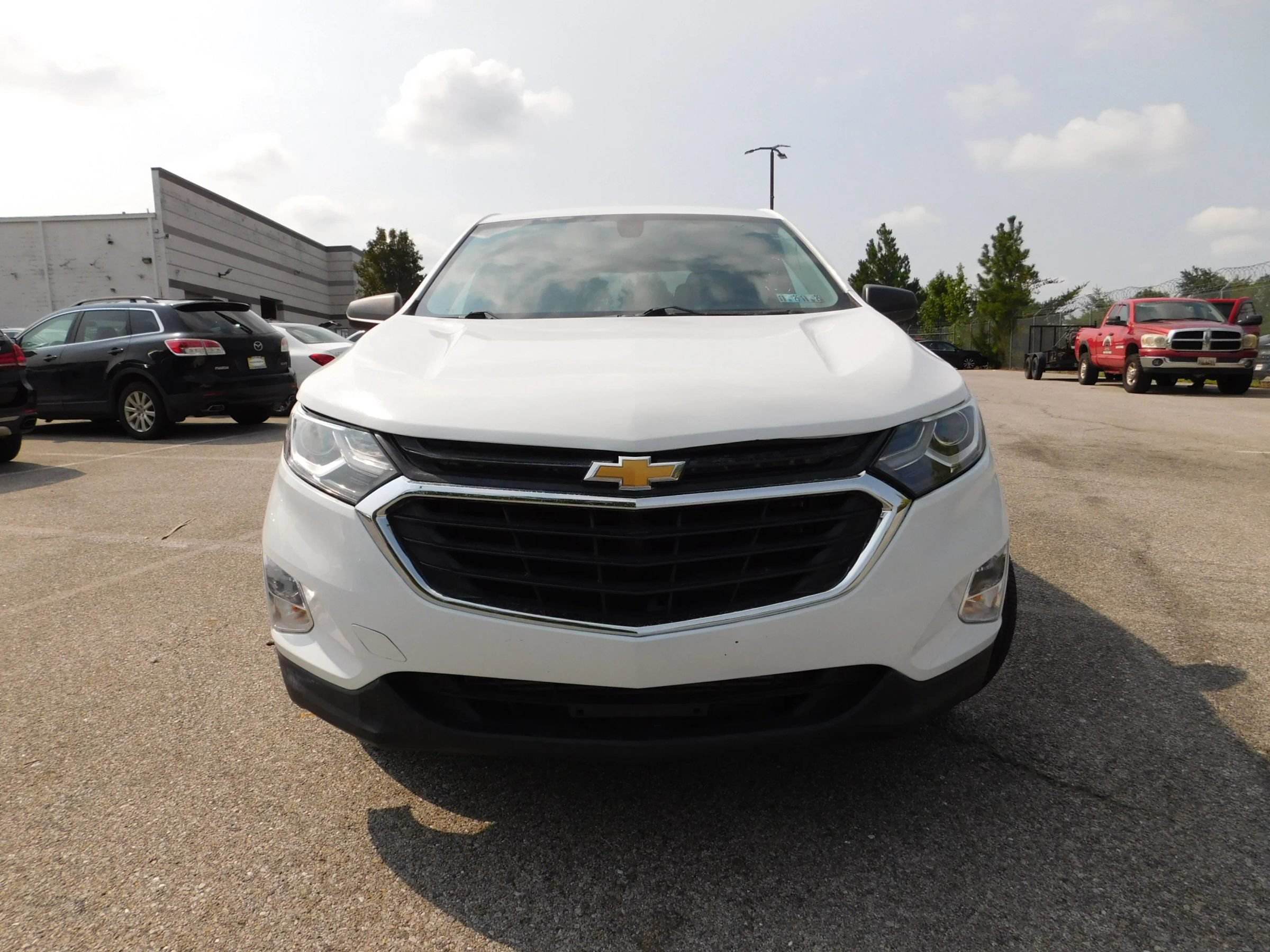 Used 2018 Chevrolet Equinox LS AWD/4WD image 2