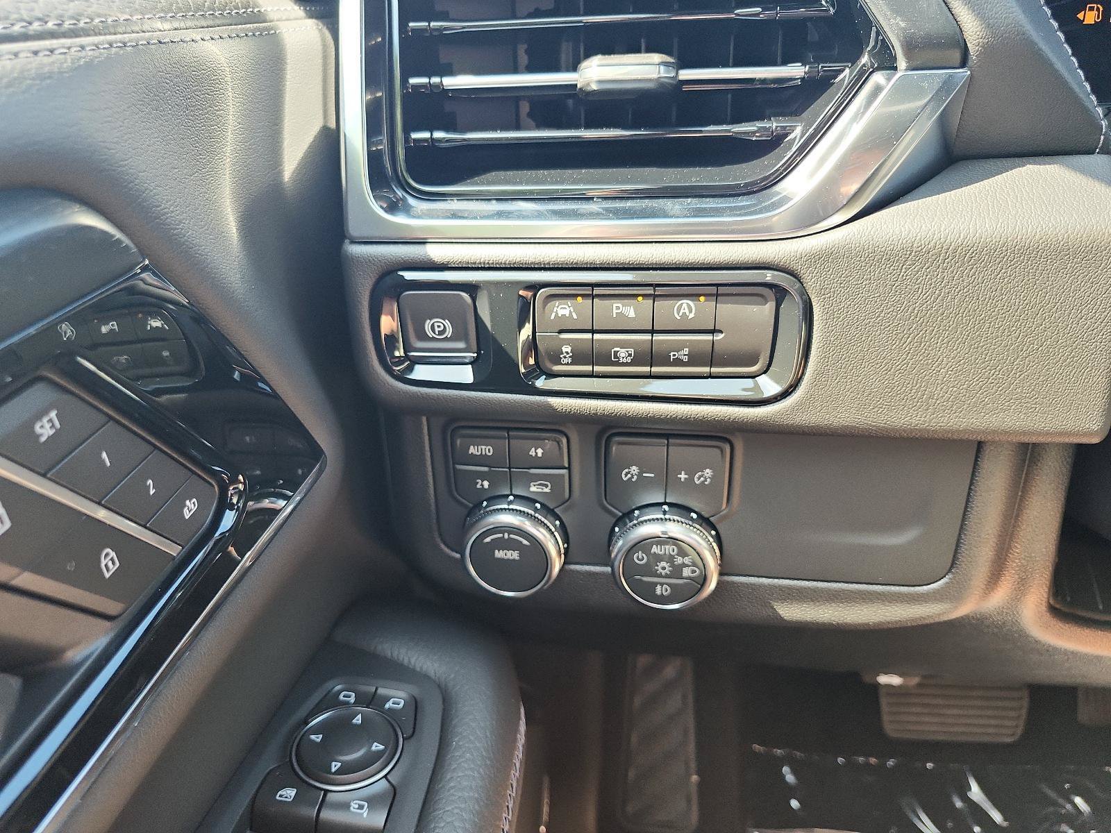 New 2026 GMC Yukon XL Denali w/ Sun & Power Step Package AWD/4WD image 18