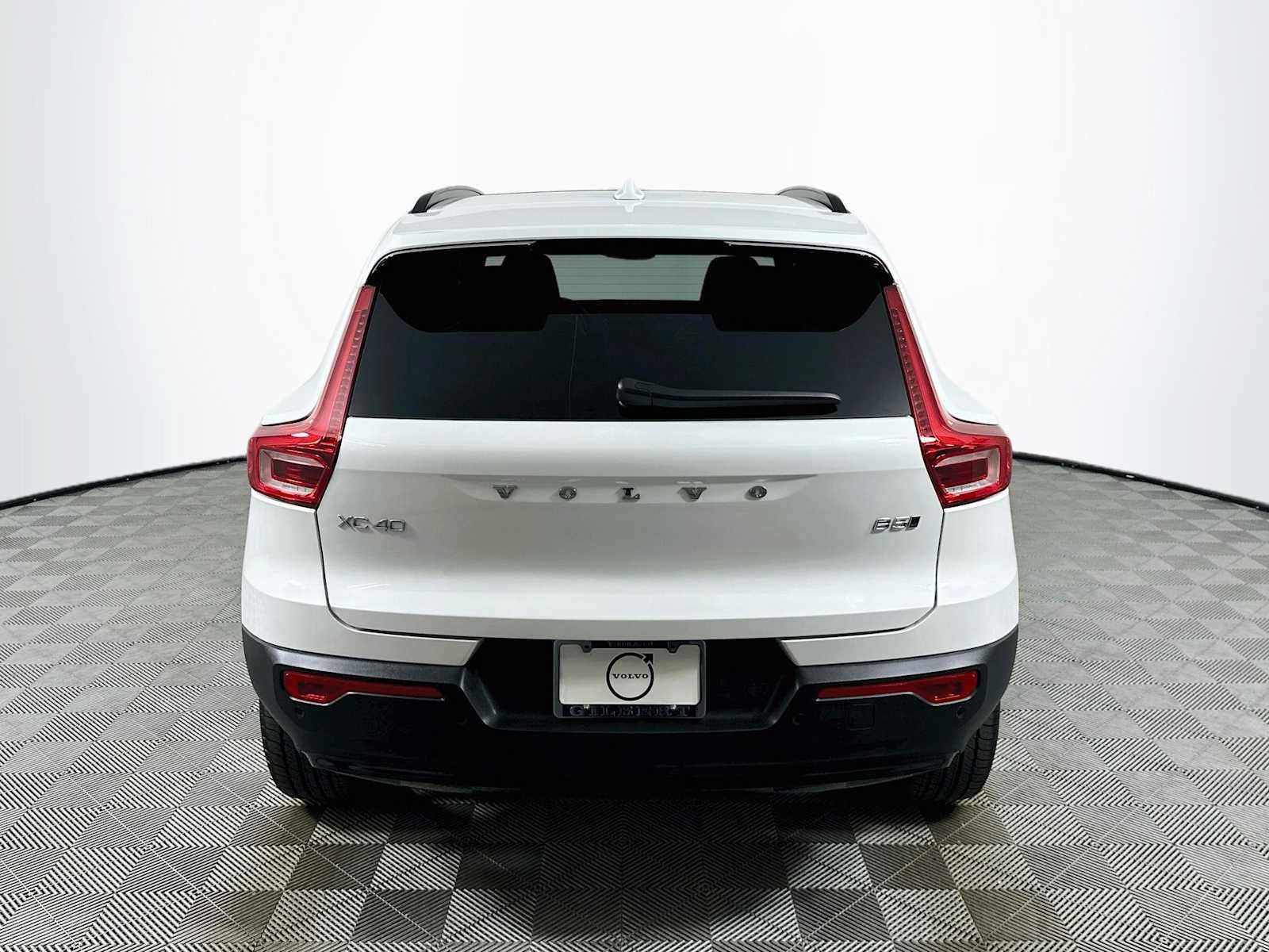 Used 2026 Volvo XC40 B5 Plus w/ Protection Package Premier AWD/4WD image 6