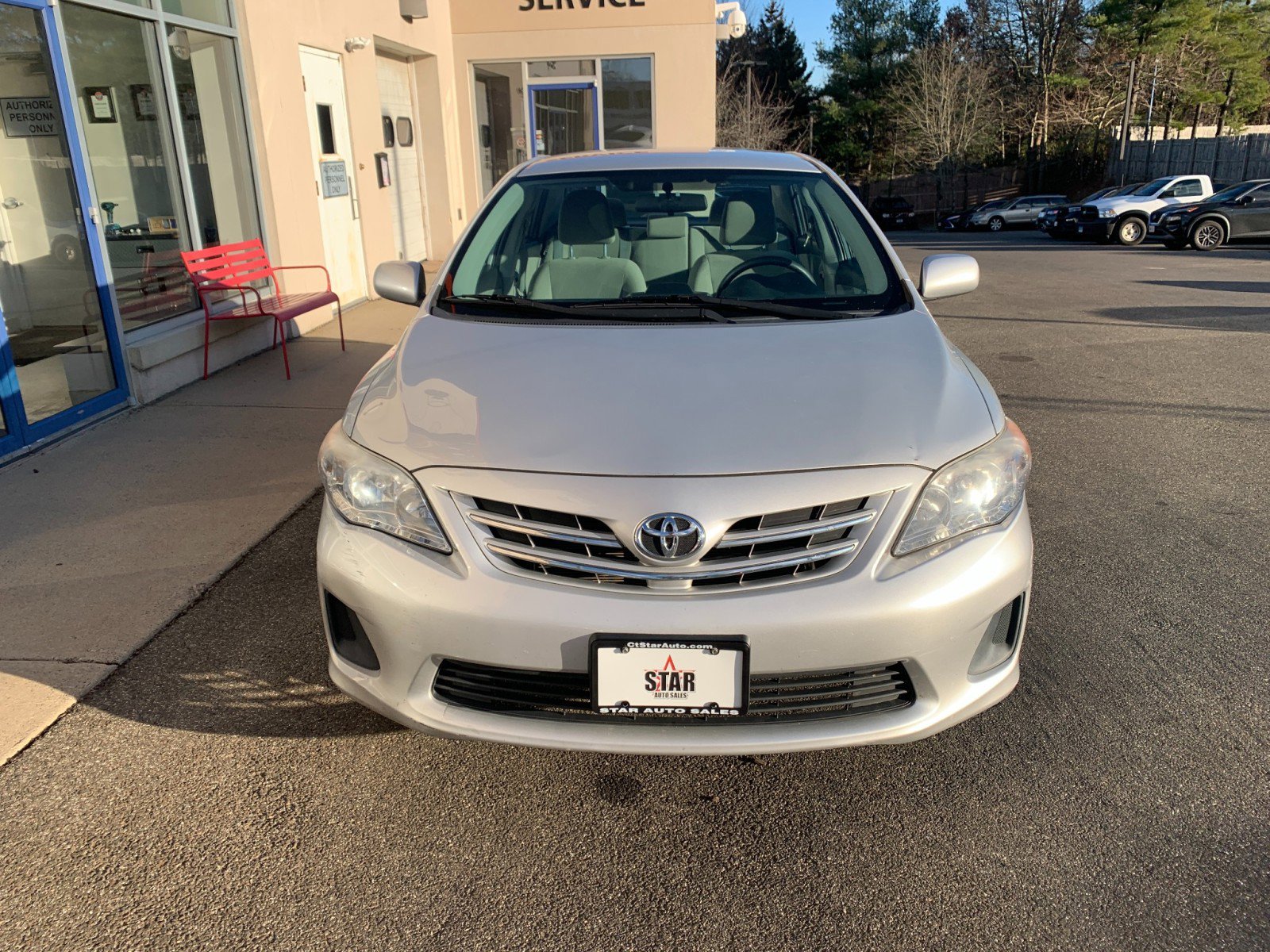 Used 2013 Toyota Corolla LE image 2
