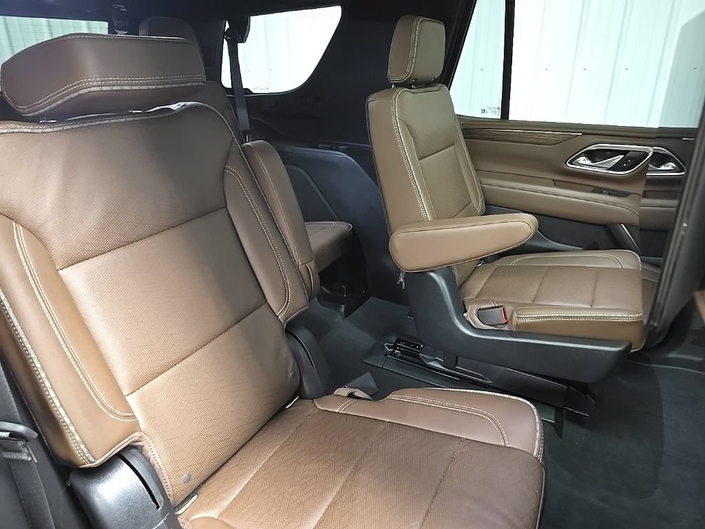 Used 2021 Chevrolet Tahoe High Country AWD/4WD image 17