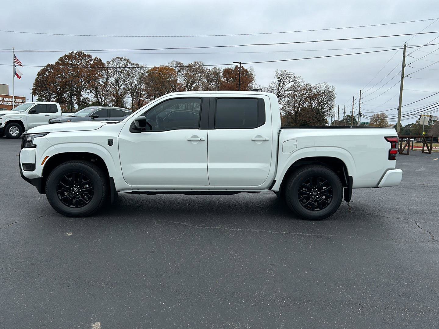 New 2026 Nissan Frontier SV w/ SV Convenience Package image 4