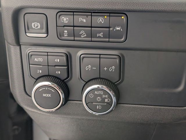 Certified 2025 Chevrolet Tahoe Z71 image 17