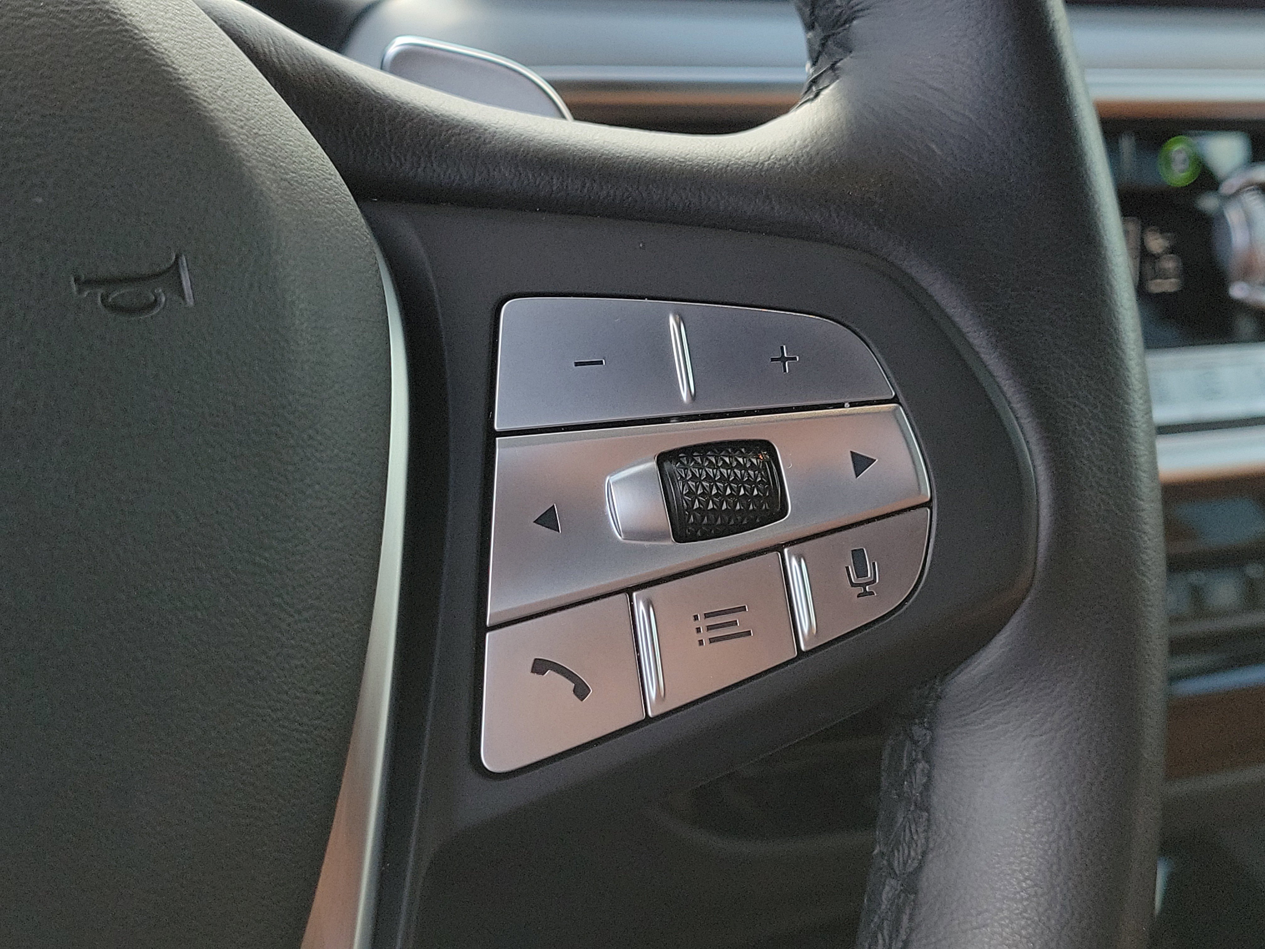 Used 2023 BMW X3 sDrive30i w/ Premium Package image 33