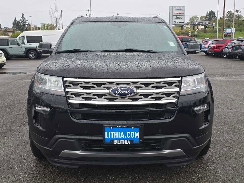 Used 2018 Ford Explorer XLT w/ Equipment Group 202A AWD/4WD image 8