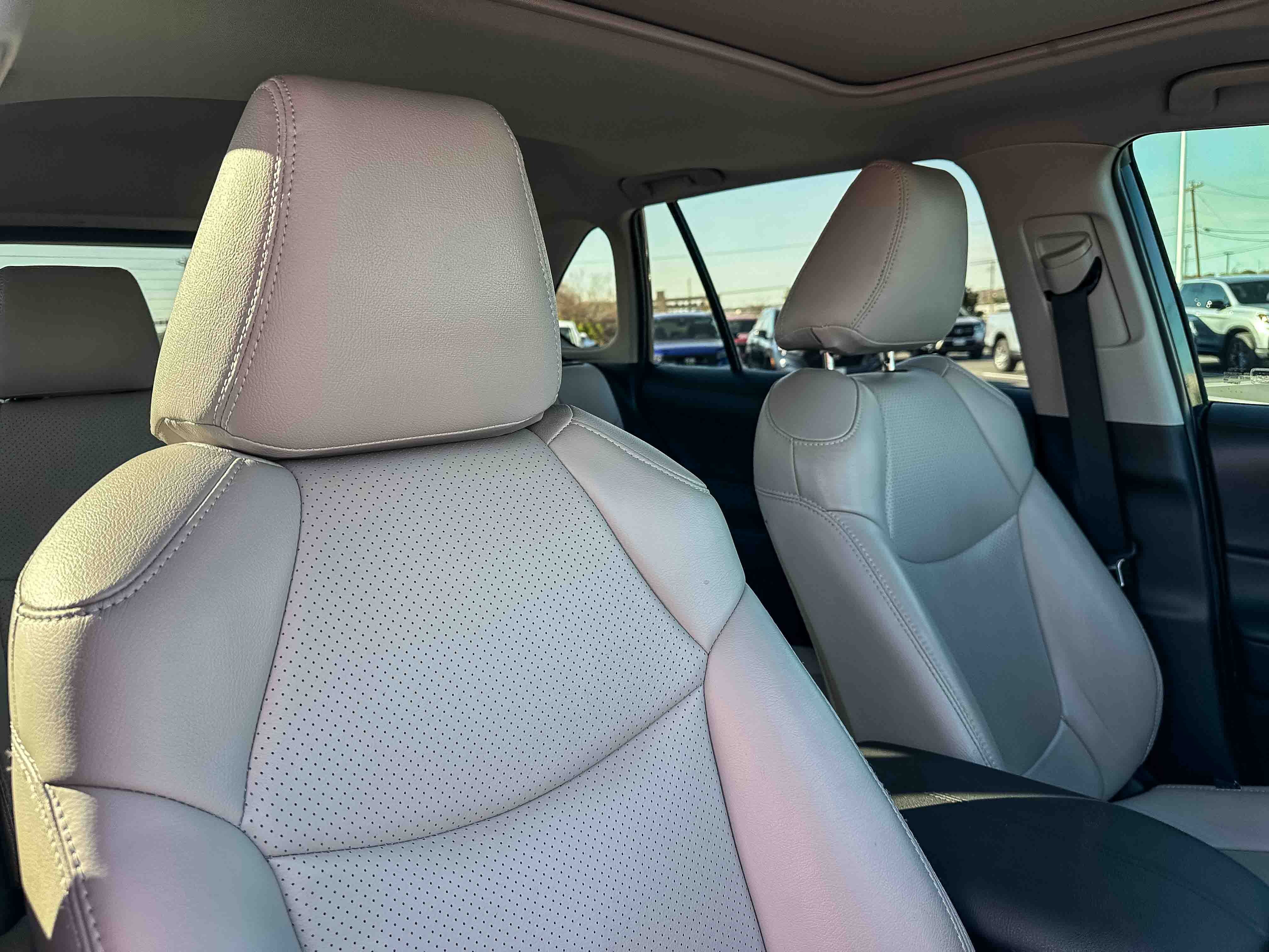 Used 2024 Toyota RAV4 XLE Premium image 25