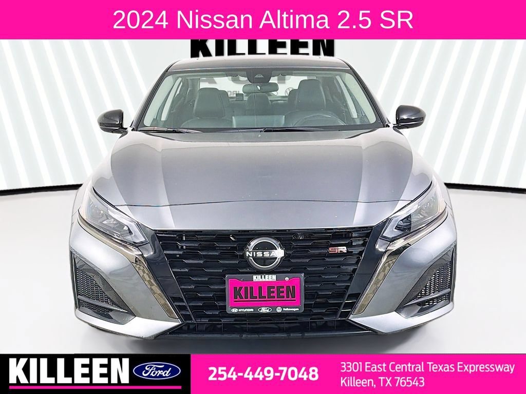 Used 2024 Nissan Altima 2.5 SR w/ SR Premium Package AWD/4WD image 2