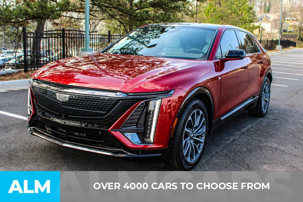 Used 2024 Cadillac Lyriq Sport image 3