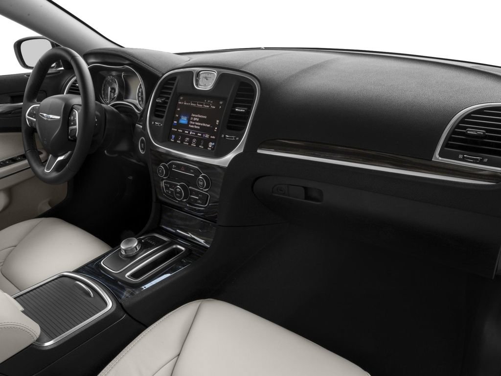 Used 2016 Chrysler 300 Limited RWD image 13