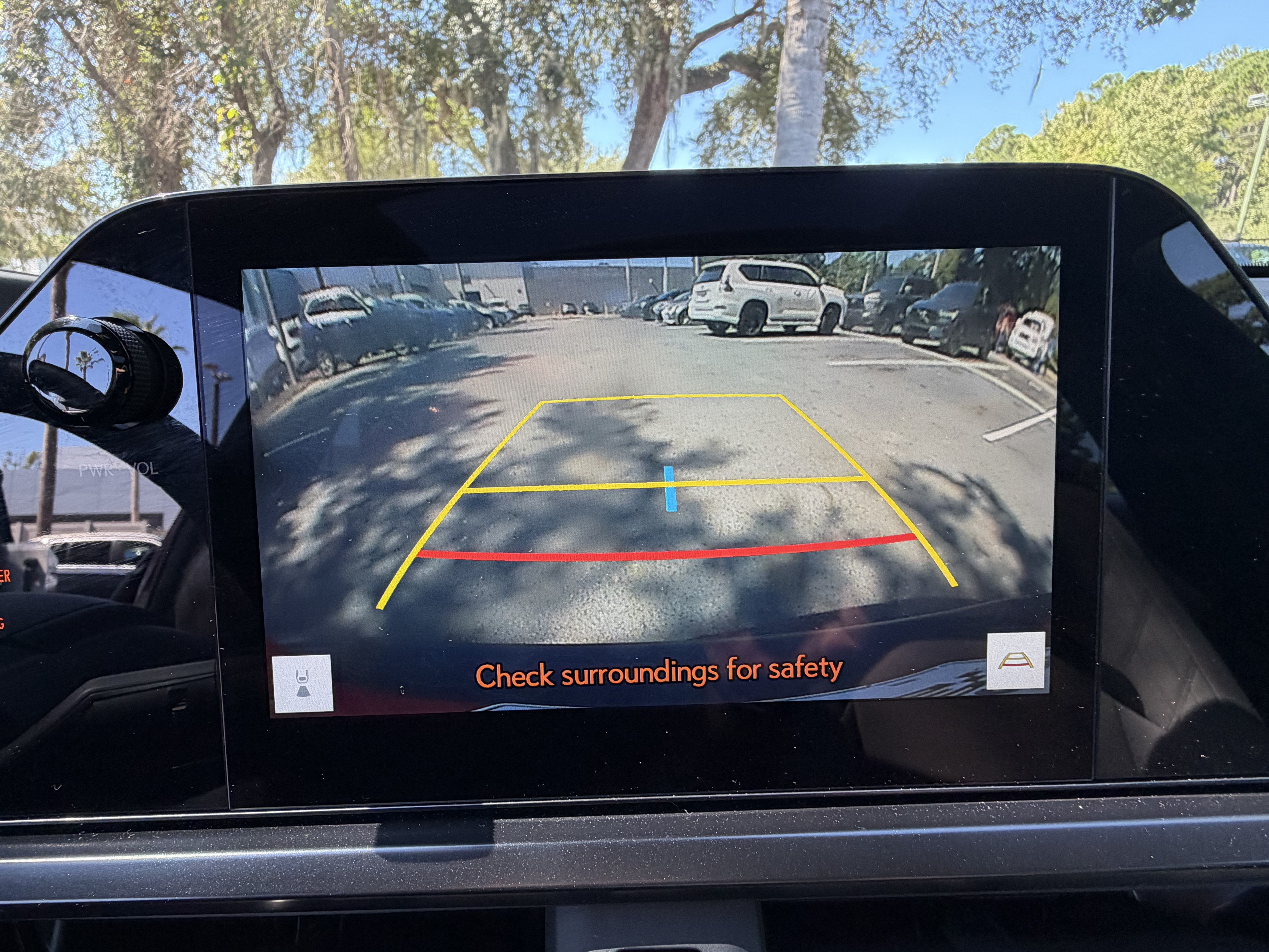 Certified 2025 Lexus UX 300h FWD w/ Accessory Package (Z1) image 24