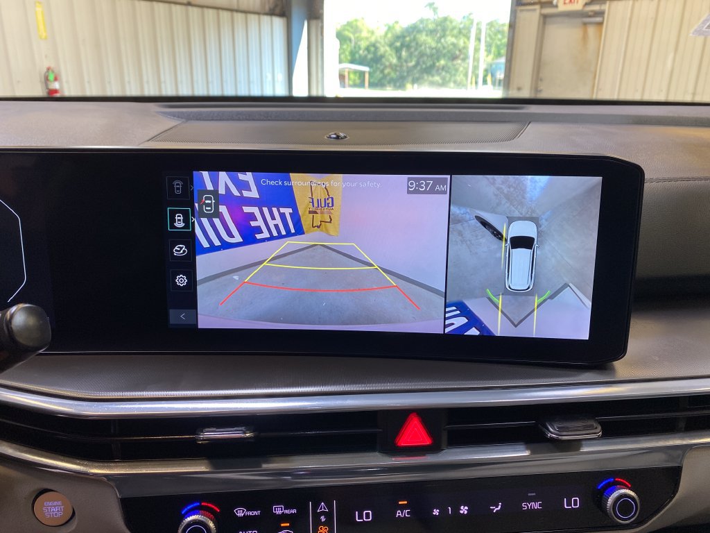 Used 2025 Kia Sorento SX FWD image 44